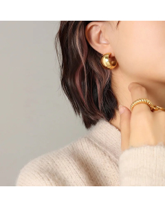 Simple Geometric Glossy C-Shaped Wide Face Titanium Steel Earrings