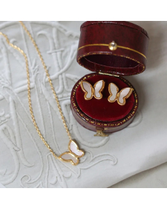 Japanese Style Mild Luxury Butterfly Three-Dimensional White Shell Elegant And Beautiful Ear Stud Necklace Sets Titanium Steel 18K Gold Plating
