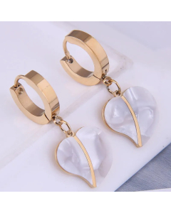 Korean Fashion Simple Shell Heart Titanium Steel Earrings