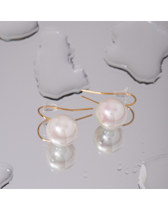 Wholesale Fashion Simple Lady Earrings French Style Elegant INS Style Stainless Steel Magic Color Pearl Earrings