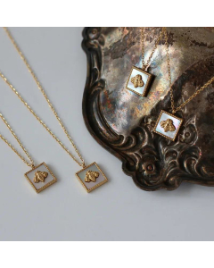 Titanium Steel Simple Bee Cube Square Geometric White Shell Necklace