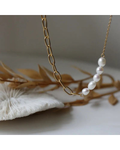 European American Simple Pearl Necklace Clavicle Chain 18K Gold-Plated Titanium Steel 