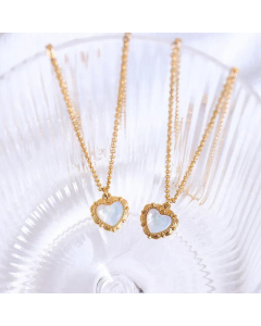 Titanium Steel 18K Gold Plated Heart Inlaid White Shell Pendant Necklace Clavicle Chain