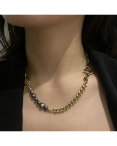 INS Style Black Pearl Stitching Cold Wind Sweater Clavicle Chain 18K Gold Titanium Steel Necklace