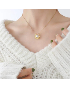 18K Gold Plated Cross Chain Jewelry Fashion U-Shaped Pearl Pendant Titanium Steel Necklace