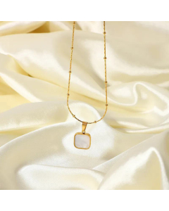 Simple Square Heart White Shell Pendant Necklace Gold-Plated Stainless Steel Wholesale