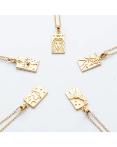 Fashion Simple Niche Tarot Card Carving Pendant Lion Bottle Necklace