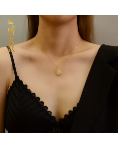 Retro Light Luxury Opal Pendant Titanium Steel Palace Style Necklace-Gold Color-01