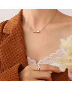 French Plated 18K Real Gold Clavicle Chain Light Luxury Fashion Twist Tube Titanium Steel 