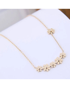 Korean Fashion Flower Necklace Small Chrysanthemum Titanium Steel Necklace