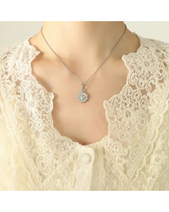 Fashion Titanium Steel Temperament Sun Flower Pendant Necklace