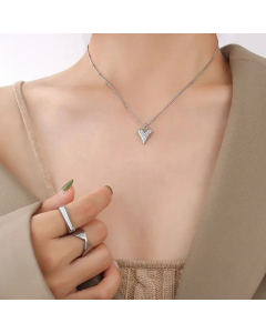 Fashion Material Colorfast Heart-Shaped Clavicle Necklace Titanium Steel 