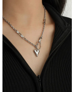 Female Love Necklace Hot Girl Light Luxury Minority Hip-Hop Fashionable Brand Design Clavicle Chain Accessories