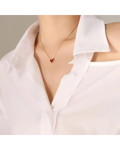 Fashion 18K Gold Fine Necklace Heart-Shaped Clavicle Acrylic Necklace Titanium Steel 