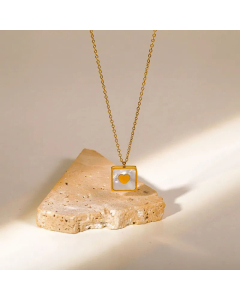 Simple Heart-Shaped Square White Shell Necklace 18K Gold Plated Stainless Steel 