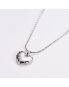Women Simple Style Heart Shape Stainless Steel Carving Stainless Steel Necklaces No Inlaid Pendant Necklace