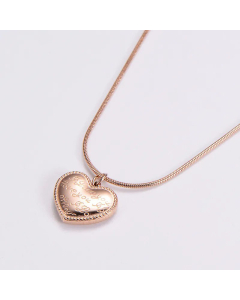 Women Simple Style Heart Shape Stainless Steel Carving Stainless Steel Necklaces No Inlaid Pendant Necklace