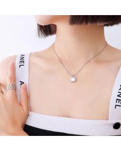 Women Plating Stainless Steel Necklaces Fashion Simple Style Square Titanium Steel Necklace