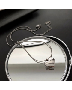 Non-Fading Heart Shape Titanium Steel Necklace Wholesale