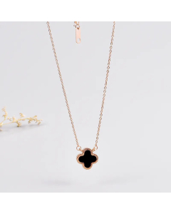 Fashion Plating Inlaid Shell Stainless Steel Necklaces Four Leaf Clover Titanium Steel Pendant Necklacev