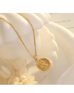 Fashion Plating Stainless Steel Necklaces Round Portrait Titanium Steel Necklace