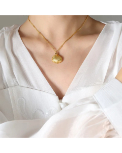 Elegant Plating Stainless Steel Necklaces Shell Titanium Steel Pendant Necklace 