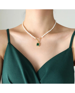 Claissic OT Buckle Pearl Chain Inlay Zircon Square Pendant Titanium Steel Plating Necklace 