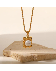 Elegant Square Gold Plated Artificial Pearls Pendant Stainless Steel Necklace