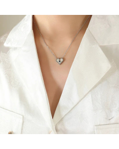 Fashion Heart Shape Plating Inlay Shell Zircon Pendant Titanium Steel Necklace Colorza