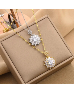 Luxurious Full Diamond Flower Pendent Titanium Steel Necklace