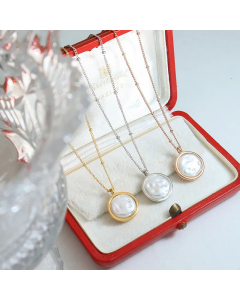 Classic Style Round Stainless Steel Inlay Artificial Pearls Pendant Necklace CA07831070