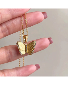 Wholesale Modern Style Butterfly Titanium Steel 18K Gold Plated Artificial Gemstones Pendant Necklace