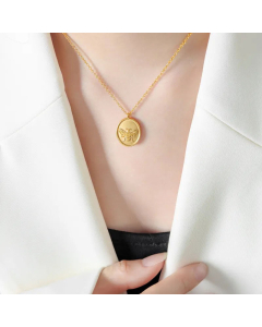 Wholesale Stainless Steel Necklace Modern Style Simple Style Oval With Bee Plating 18K Gold Plated Pendant Necklace