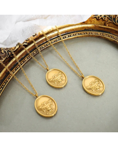 Wholesale Stainless Steel Necklace Modern Style Simple Style Oval With Bee Plating 18K Gold Plated Pendant Necklace
