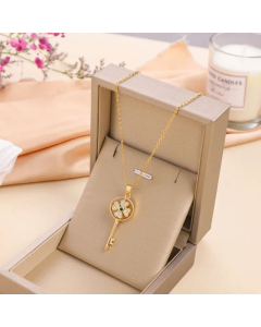 Gold Color Elegant Exquiste Key Zircon Inlaid Gold Plated Stainless Steel Necklace