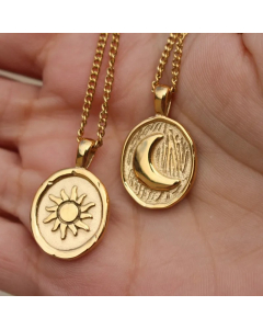 Wholesale Stainless Steel Necklace Retro Streetwear Round Sun Moon Plating 18K Gold Plated Pendant Necklace
