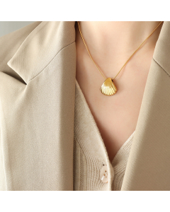 Simple Style Shell Titanium Steel Plating 18K Gold Plated Pendant Necklace-Gold Color-Necklace