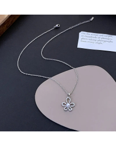 Sweet Simple Style Flower Titanium Steel Copper Plating Hollow Out Inlay Pearl Zircon Pendant Necklace