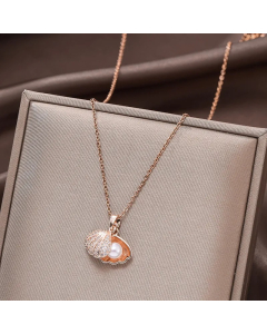 Rose Gold Color Shell Titanium Steel Plating Inlay Pearl Zircon Pendant Necklace