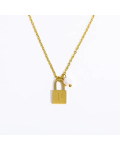 Letter U Lock Titanium Steel Pearl Plating 18K Gold Plated Pendant Necklace