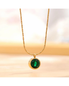 Elegant Retro Round Square Titanium Steel Plating Inlay Zircon Gold Plated Pendant Necklace