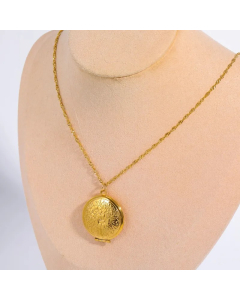 Vintage Style Commute Flower Stainless Steel Plating Carving 18K Gold Plated Pendant Necklace