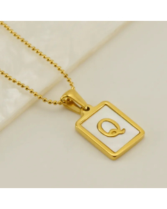 Letter Q Stainless Steel Plating Inlay Shell 18K Gold Plated Pendant Necklace