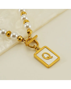 Letter Q Stainless Steel Pearl Plating Inlay Shell 18K Gold Plated Pendant Necklace