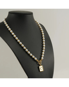 Elegant French Style Letter Stainless Steel Pearl Plating Inlay Shell 18K Gold Plated Pendant Necklace