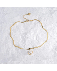 Modern Style Sweet Heart Shape Titanium Steel Polishing Plating Inlay Shell 18K Gold Plated Pendant Necklace