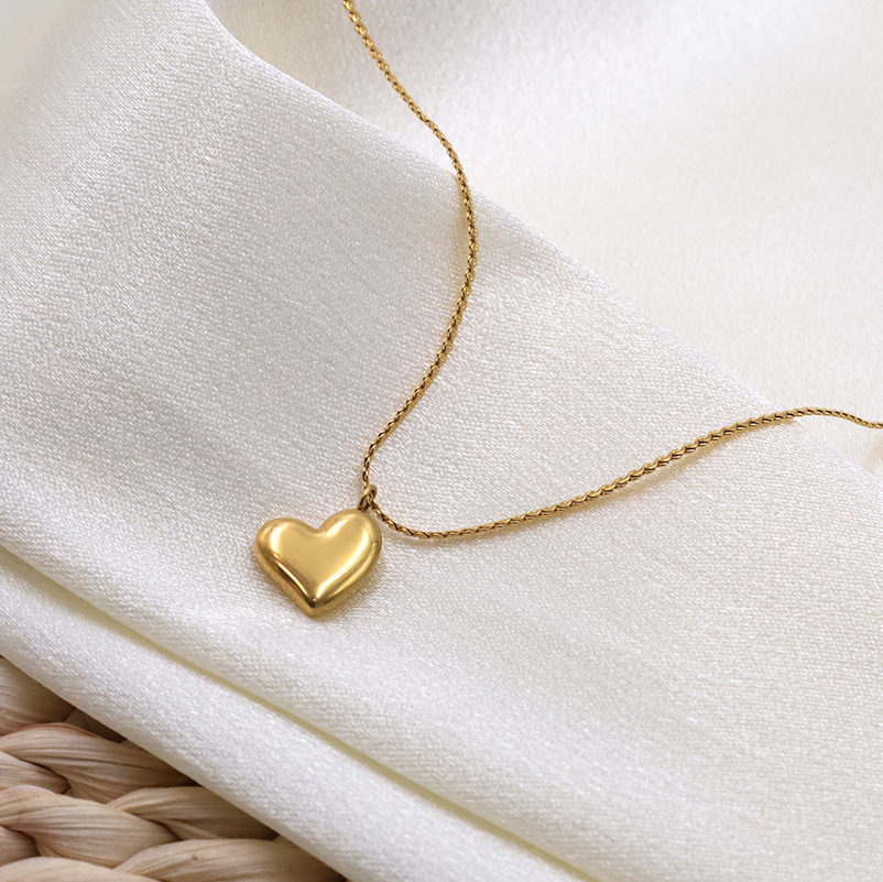 Simple Style Non-fading Heart Pendant Necklace Stainless Steel Necklace