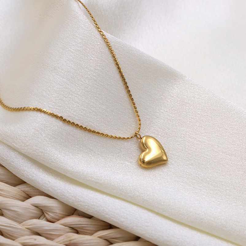 Non-fading Heart Pendant Necklace Stainless Steel Necklace
