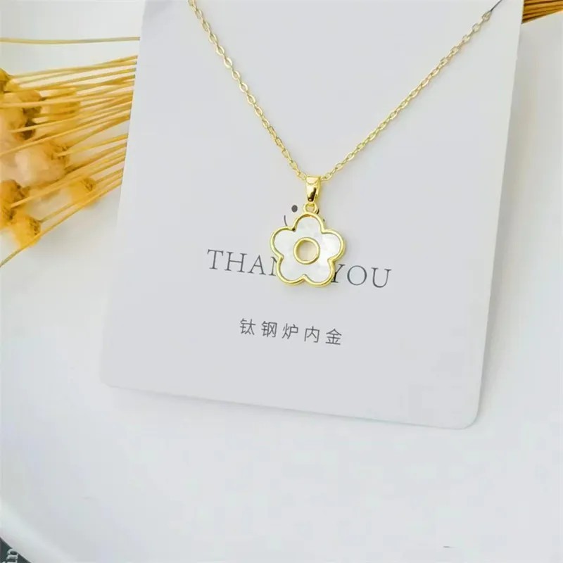 Elegant Flower Alloy Titanium Steel Plating Pendant Necklace
