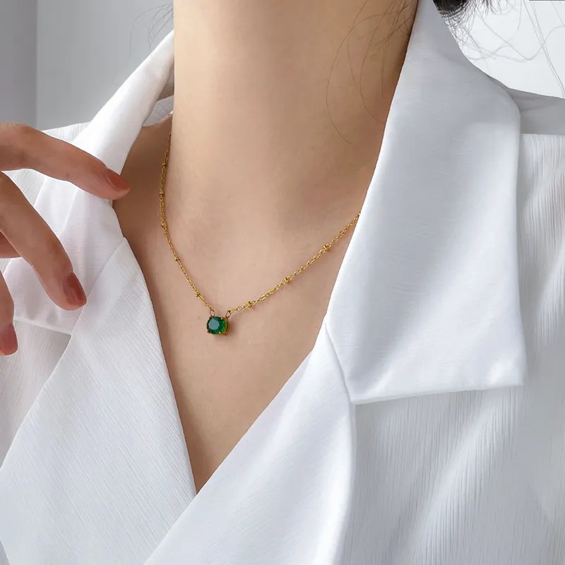 Commute Square Titanium Steel Inlay Zircon Pendant Necklace
